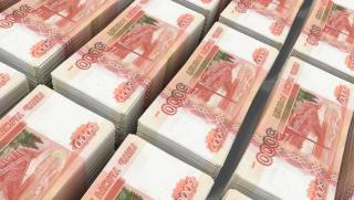 Руската валута показва постоянно укрепване въпреки че ударите на западните