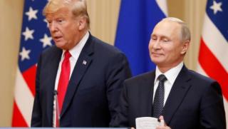 Среща,  Хелзинки, ръкостискане, футболна топка, "държавна измяна", Тръмп