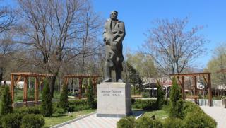 Творческа вечер, памет,  Антон Попов