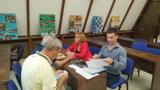 Мая Манолова, кампания, срещу машинния вот