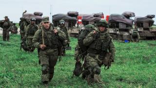 Daily Express, Русия, наплаши, НАТО, военни учения, Крим