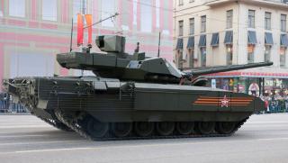 Военният наблюдател Виктор Баранец нарече Армата танк управленец който няма