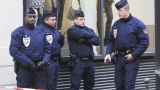 Le Figaro, френски полицаи, мишени, нападки