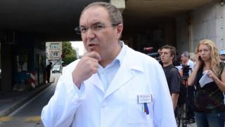 Здравният министър с нова заповед: Пенсионерите ще могат да пазаруват от 13:30 до 16:30 ч Здравен министър, нова заповед, пенсионери, пазаруване
