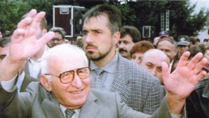 Излезе новина в медиите, че пет стола от народното събрани