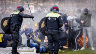 Протести, Холандия, бунтовници, наказани, бързо, строго