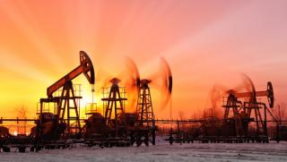 Oilprice, руска петролна индустрия, застрашена, зелен преход, запазва глобална позиция