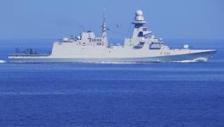 Реакция, Русия, италианска фрегата, Вирджинио Фасан, Черно море, Рим