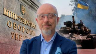 Зеленски предложи министърът на отбраната Резников да бъде сменен с