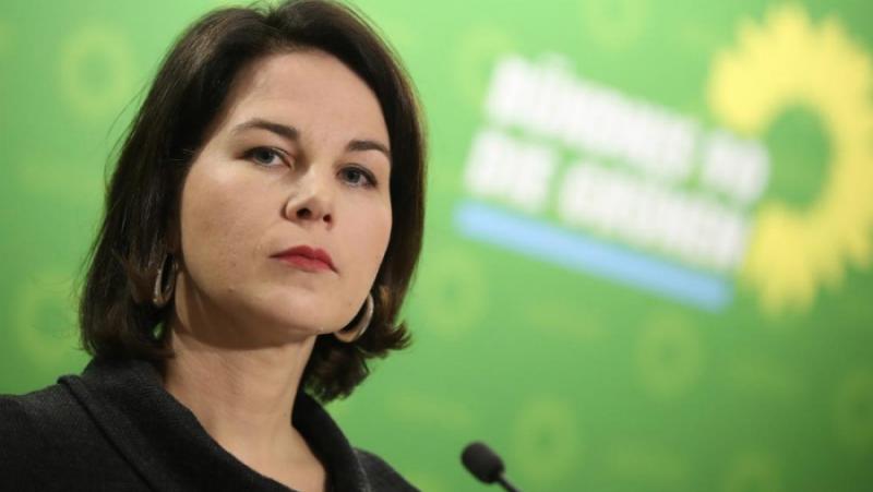 В момента НАТО няма да приеме нови страни от Източна