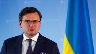 Украинският външен министър Дмитрий Кулеба каза на генералния секретар на