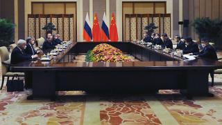 След разговорите в Пекин Владимир Путин и Си Дзинпин подписаха
