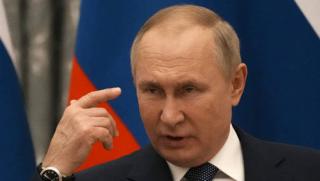 Руският президент Владимир Путин каза пред репортери в понеделник че