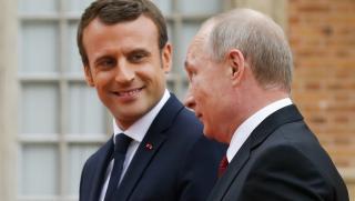 Твърди се че френският президент Еманюел Макрон е предложил отстъпки