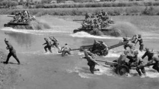 На 12 февруари 1942 г 76 мм дивизионно оръдие ЗИС