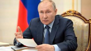 Сред руснаците рейтингът на доверие към президента Владимир Путин се