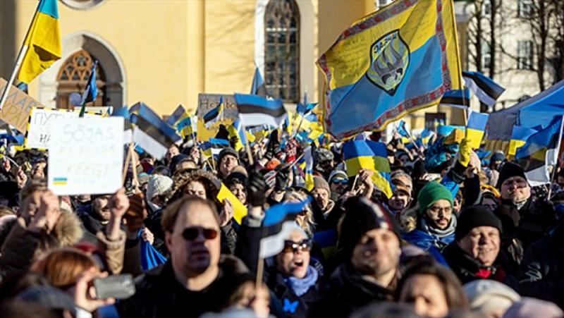 Масови арести, сплашвания, доноси, обаждания на службите за сигурност, пълна