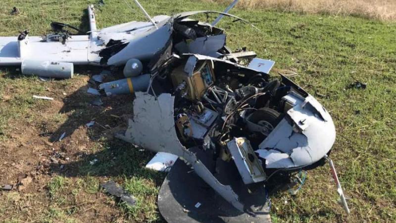 Жител на Румъния намери неидентифициран дрон в двора си и