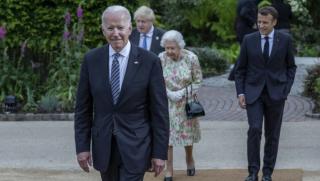 Осъзнаването на новата реалност в която Русия премина идва на