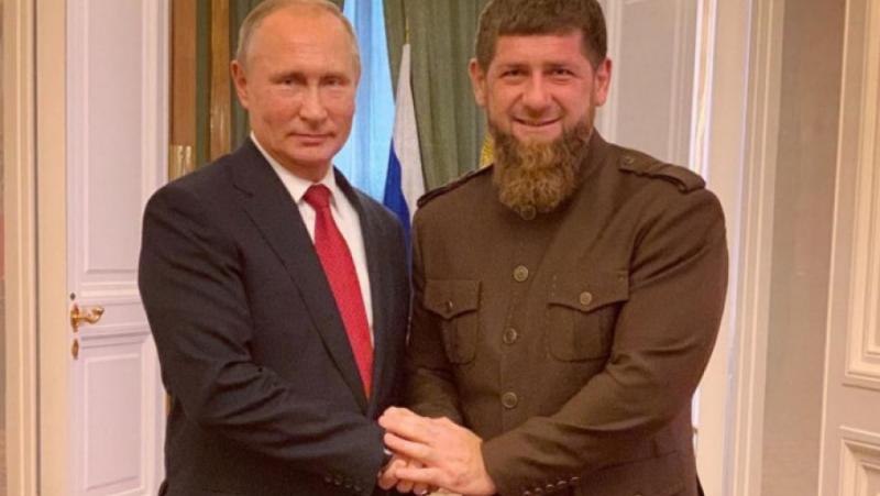 Светът се раздели на Изток и Запад, две велики империи