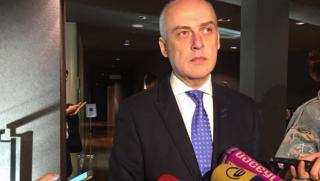 Грузинският премиер Иракли Гарибашвили обяви че външният министър Давид Залкалиани