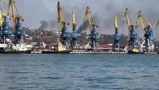 Пристанището Мариупол е изцяло под контрола на силите на руската
