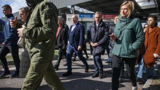Делегация на ПЕС водена от Станишев посети полско украинската границаХора