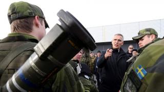 Финландският министър на отбраната Анти Кайконен обяви намерението на властите