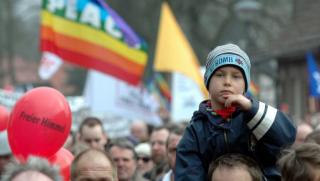Традиционните великденски шествия за мир се проведоха в германските градове
