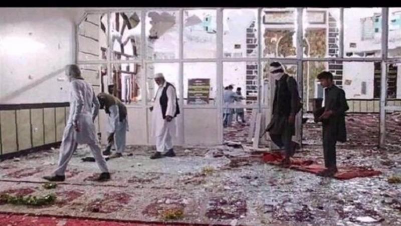 Две мощни експлозии удариха две джамии в Мазар-и-Шариф, столицата на