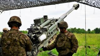 Страните от НАТО нямат време да попълнят артилерийските запаси на