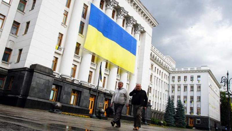 Зе-отборът ще замени военните с идеологически украинци, които ще се