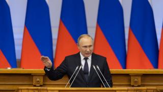 Руският президент Владимир Путин обяви рестартиране на петролната индустрия в