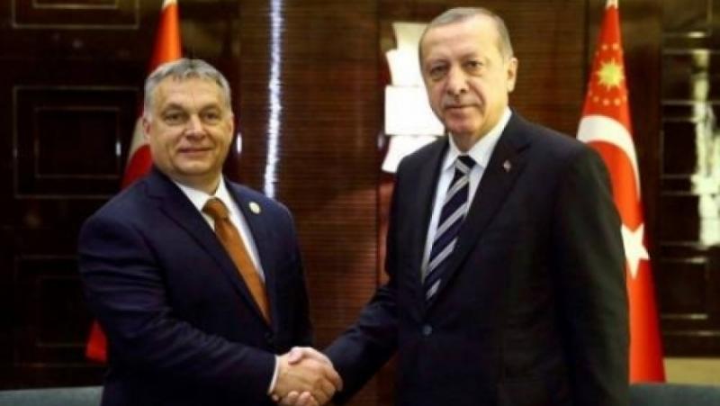 Сред западните елити се появяват все повече твърдения, че е