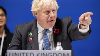 Министрите продължават да напускат правителството на Обединеното кралство но ръководителят
