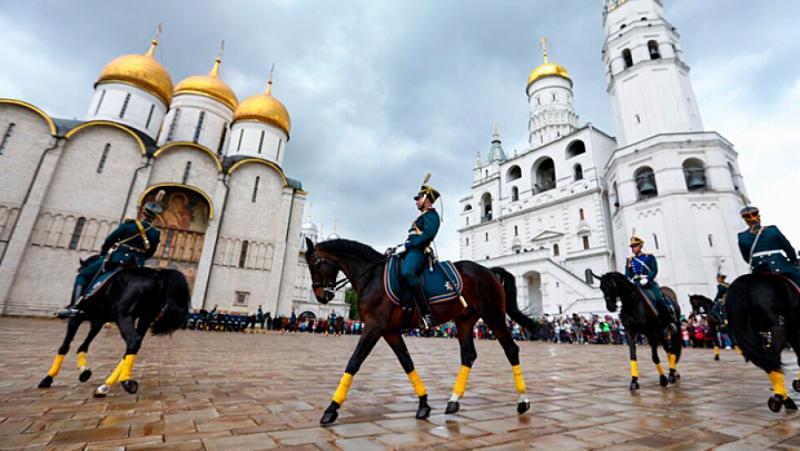Свещеник от малък град в Луганск успя да обясни какво