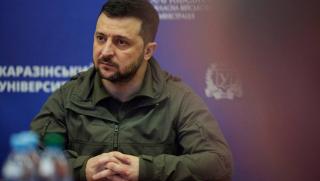 Владимир Зеленски легализира изпращането на бойци на териториалната отбрана до