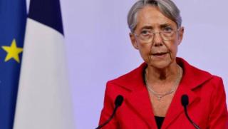 Френският премиер Елизабет Борн смята че загубата на президентския блок