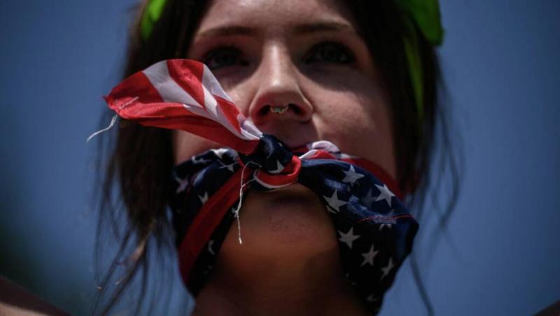 Първо, три човешки истории за американци, които почти сигурно не