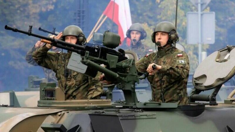 В четвъртък президентите на Литва и Полша инспектираха военни части