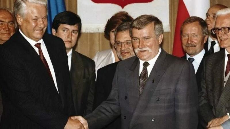 Бившият полски президент Лех Валенса призова в Русия да останат