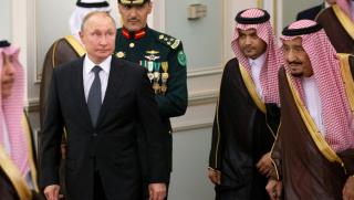 Пътуването на руския президент Владимир Путин до Иран и срещата