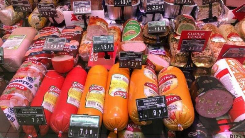 Гражданите на Полша масово спряха да купуват руски и беларуски