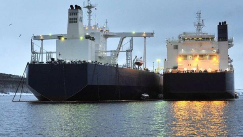 Повече от десет танкера, които преди това са се специализирали