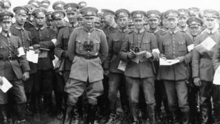 Шести месец Русия води СВО с мирновременната си армия имайки