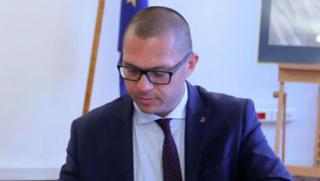 Във Варшава шефът на полското външно разузнаване Пьотр Кравчик подаде