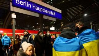 Първоначално гостоприемна Европа все по често обръща гръб на украинските бежанци