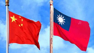 Двата документа се появиха почти едновременно Това са Бялата книга