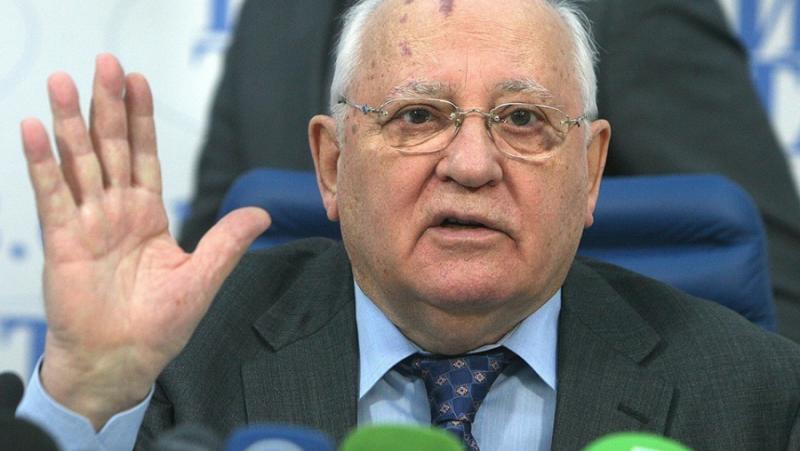 Някои ще кажат: той ни донесе свободата. Други – разруши