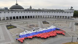 Днес западната цивилизация водена в прекрасния нов свят от господарите
